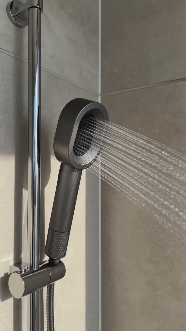 Aqualéa shower head installation and use demonstration
